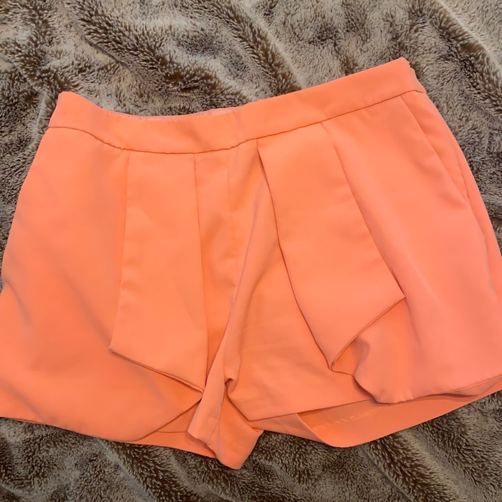 Salmon shorts